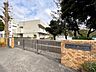 周辺：横浜市立二つ橋小学校　260m　徒歩4分。小学校が近いのは子育てファミリーにもおすすめのポイントです。 