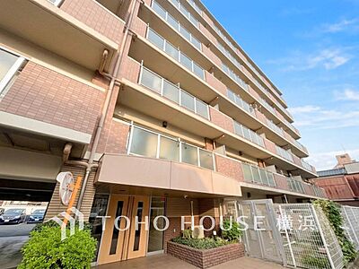 外観：表現された空間は豊かな光と風を纏い、暮らしの時間を豊かにしてくれます。