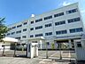 周辺：横浜市立もえぎ野小学校　900m　徒歩12分。小学校が近いのは子育てファミリーにもおすすめのポイント。 