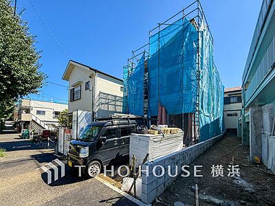 外観:表現された空間は豊かな光と風を纏い、暮らしの時間を豊かにしてくれます。(2026年10月撮影) 外観:表現された空間は豊かな光と風を纏い、暮らしの時間を豊かにしてくれます。(2026年10月撮影)