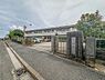 周辺：横浜市立市ケ尾中学校　1400m　徒歩18分。中学生の体力づくりにはぴったりの距離かもしれませんね。 