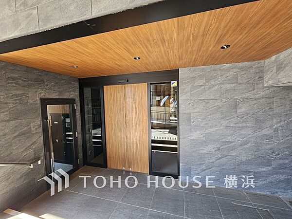 エントランスを拡大表示