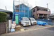南側外観。木工事中。