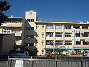 取手市立取手第一中学校まで1339m