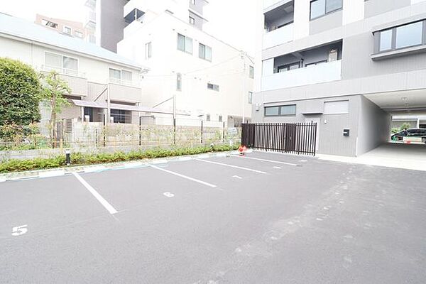 埼玉県さいたま市浦和区常盤 賃貸マンション 3階 駐車場