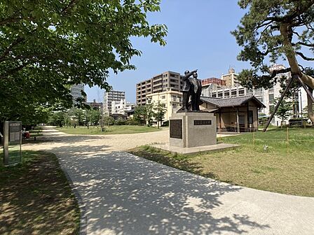 大分城址公園まで734m