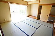 小さなお子様のお世話に大活躍の和室(2024年04月撮影)
