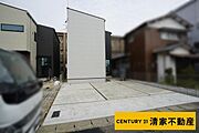 1号棟：駐車スペース2台分あり!(2026年04月撮影)
