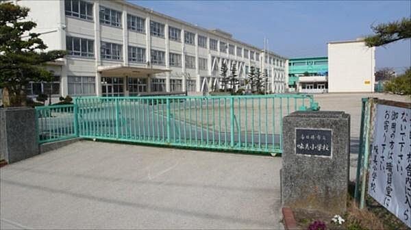 周辺を拡大表示