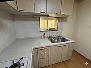 窓があるので明るく、換気がしやすいです！調理に集中できるキッチン！ 　※CG加工しております