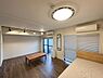 寝室：現況に近い寝室です。※こちらの写真はイメージしやすいようにAIで家具家電を消しております。
