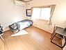 洋室：全居室6帖以上の居住空間を確保したゆとりあるプラン！各居室に収納を設置しているので居住スペースを広めに確保できる快適なプライベート空間です。