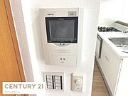 来客時に便利なTVモニター付インターホン！スイッチ類が1カ所にまとまってあります！