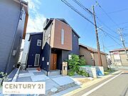 前面道路北側6ｍ。車通りの少ない閑静な住宅地。