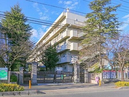 さいたま市立田島中学校まで1500m