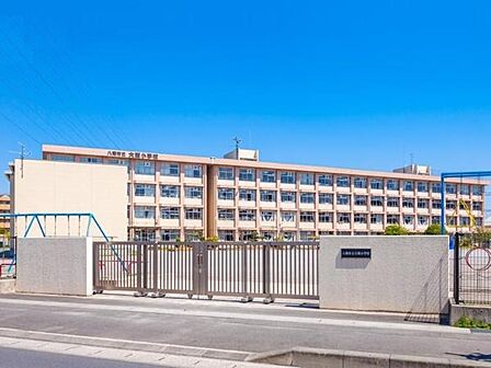 八潮市立大瀬小学校まで200m