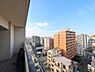 その他：10階のお部屋なのでバルコニーからの見晴らしも良く、開放的な景色が楽しめます！お部屋の中が通行人などの目に触れにくく、プライバシーが守られるので防犯面でも安全性が高いのが嬉しいですね。