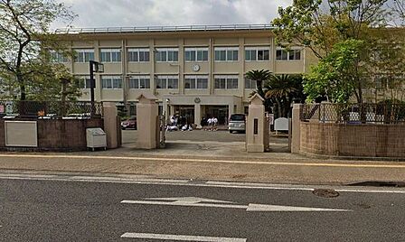 国立宮崎大学教育文化学部附属小学校まで738m