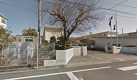 宮崎市立宮崎中学校まで933m