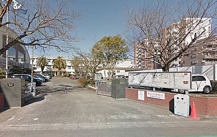 宮崎市立宮崎西中学校まで1534m
