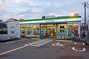 ファミリーマート東粉浜三丁目店まで251m