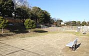 峰塚公園まで1026m