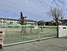 周辺：四條畷市立四條畷小学校まで1104m