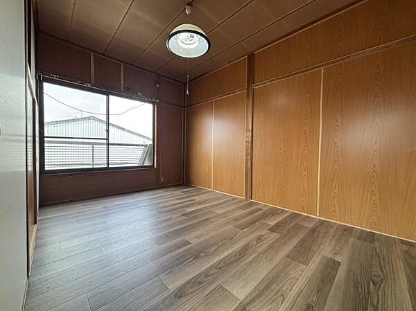 洋室を拡大表示