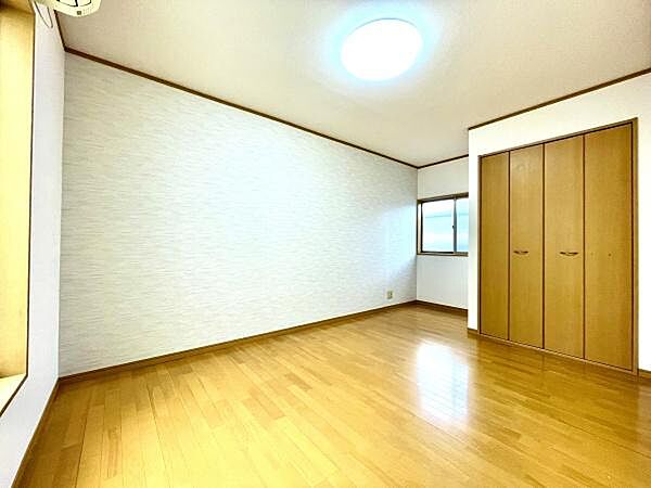 洋室を拡大表示