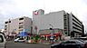周辺：イトーヨーカドー東村山店まで940m、食品や洋服など充実しております。営業時間は、9:00-21:00（3F~4F 20:00閉店）となっております。
