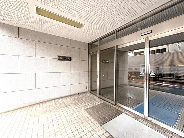 エントランスを拡大表示
