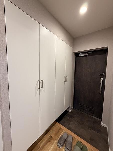 玄関を拡大表示