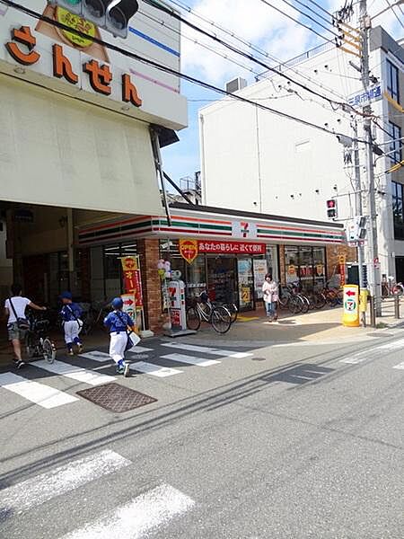 画像23:セブンイレブン大阪三泉市場通店まで353m
