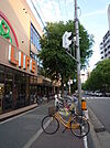 ライフ泉尾店まで558m