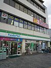 ファミリーマート地下鉄大正駅前店まで21m