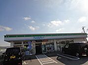 ファミリーマート羽曳野誉田店まで943m