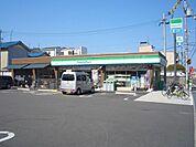ファミリーマート門真宮前町店まで378m