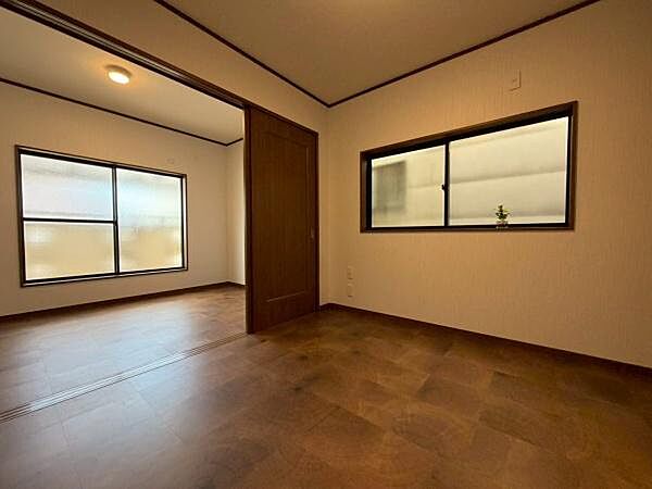 洋室を拡大表示