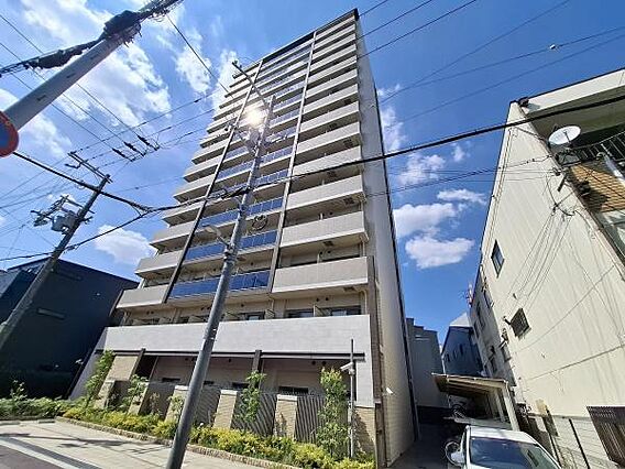 地上15階建て...
