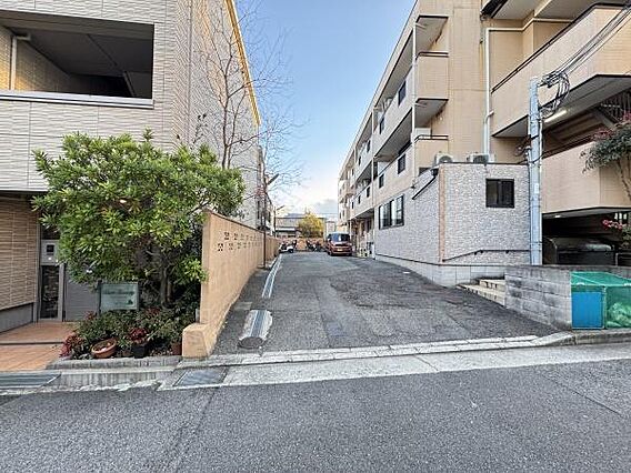 前面道路含む現...