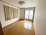 洋室：洋室のお部屋です！※生成AIにより小物等撤去しております。
