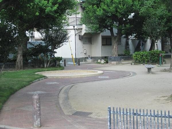 周辺を拡大表示