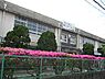 周辺：寝屋川市立第三中学校まで900m