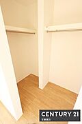 【　WIC　】毎日の洋服選びも楽しめるWIC完備！しっかり収納可能で居住空間を広々と活用できます