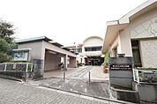 水野市民サービスコーナー（水野公民館）まで1037m、住民異動等の手続きを地区センター等の窓口で行うことができます。