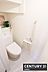 トイレ：【　トイレ　/　toilet　】明るく清潔的なウォッシュレット付きトイレ