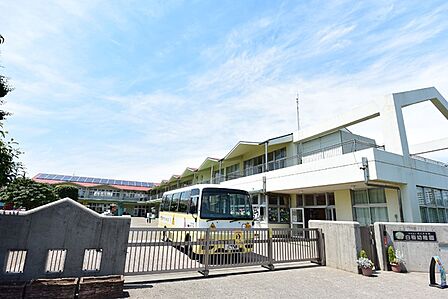 白梅幼稚園まで485m