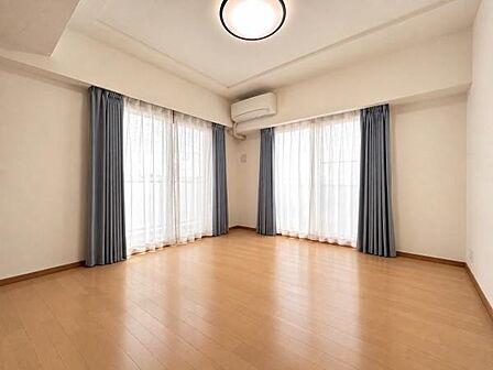 ※室内写真はAIの加工で家具を消していますのでイメージになります。