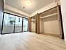 洋室：全居室6帖以上を確保しております。壁一面のＣＬは収納が手薄なマンションでも十分な容量を誇ります。