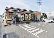 セブンイレブン和泉尾井町店まで550m